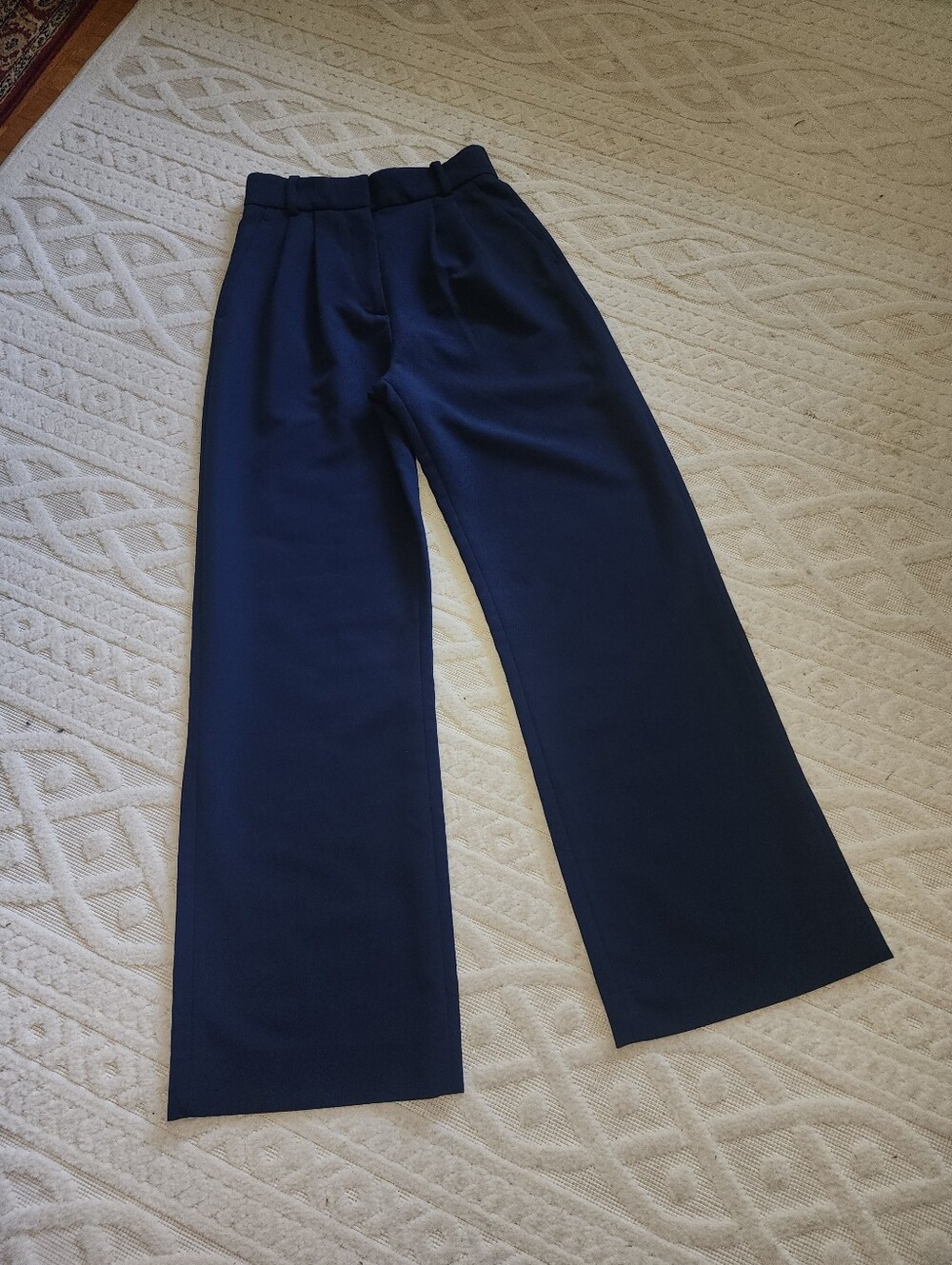 0 Abercrombie And Fitch Navy Wide-Leg Highrise Pleated Dress Pants